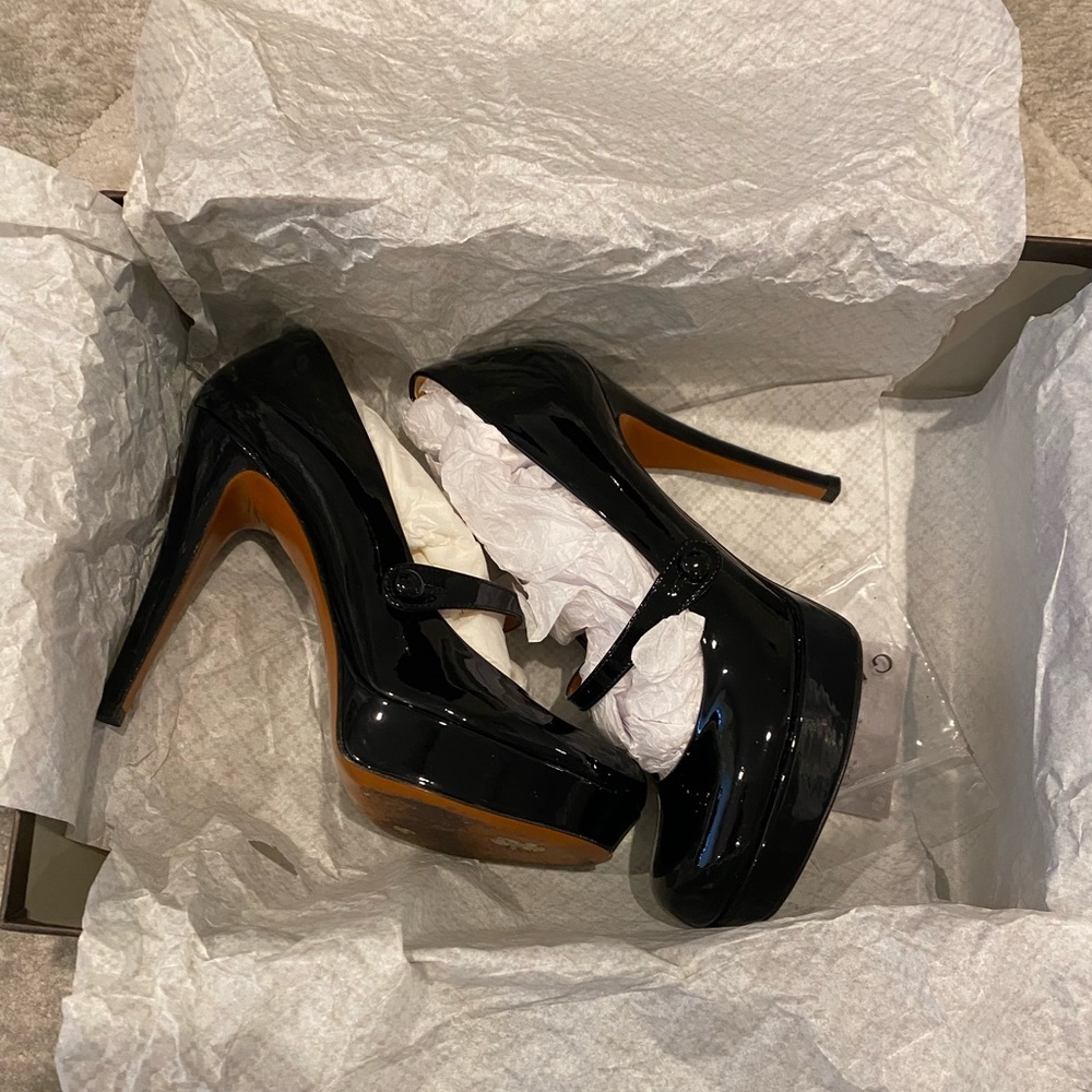 💯 Authentic Gucci Platform Patent Black Mary Jane Pump size 35 - Picture 3 of 8